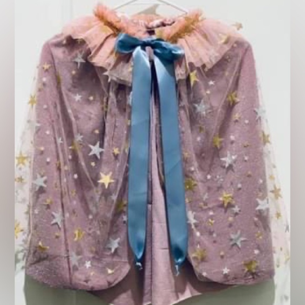 Little Willow Tree Star Cape